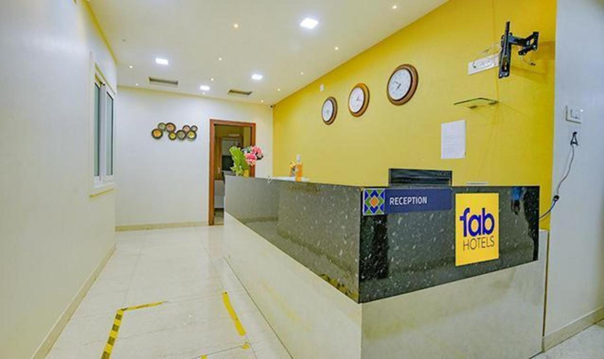 Fabexpress Purple Suites Inn Бангалор Екстериор снимка
